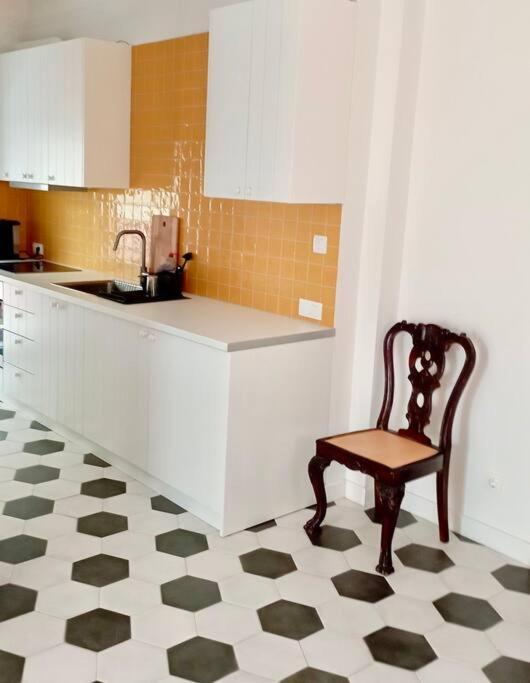 Stylish City Flat Near Promenade Thessaloniki Exterior foto